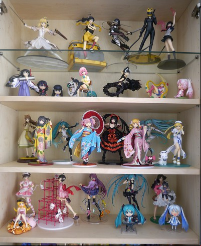 Figurines